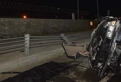 Virajı alamayan araç kaza yaptı: 2 ölü