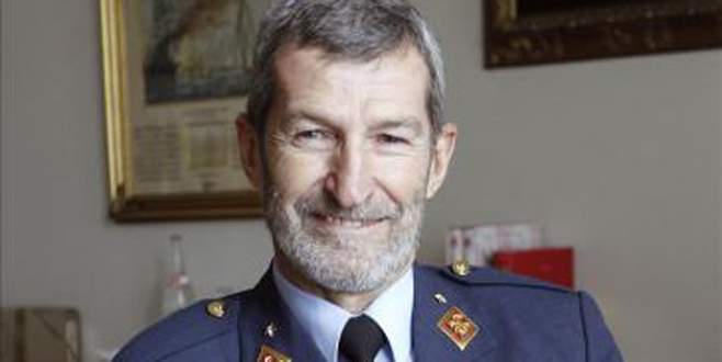 Eski genelkurmay başkanı ihraç edildi