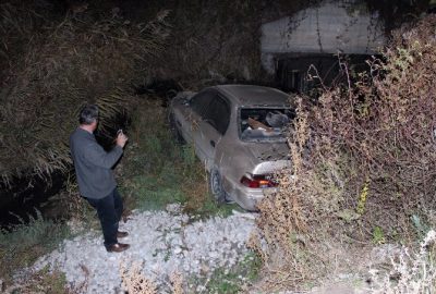 Beyşehir’de Otomobil Dereye Düştü: İki Yaralı