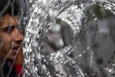 Slovenya’dan sınıra ‘dikenli tel’