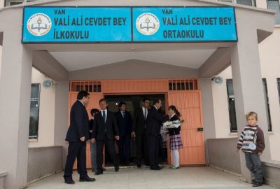 Vali Taşyapan, Kundaklandıktan Sonra Onarımı Yapılan Okulu Ziyaret Etti