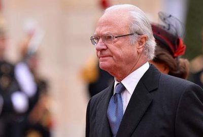 Kraliyet kapılarını mültecilere açtı