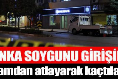 Bankada dehşet! Soyguncu vuruldu, rehineler kurtarıldı!