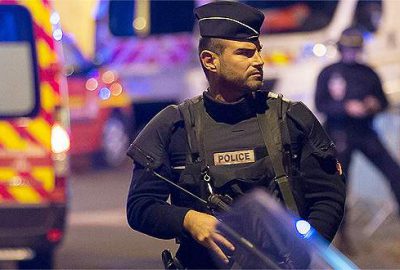 ‘Paris savaşta’