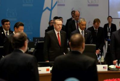 G20 Liderler Zirvesi’nde Fransa için saygı duruşu