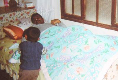 Yatalak adam başı çekiçle ezilerek öldürüldü!