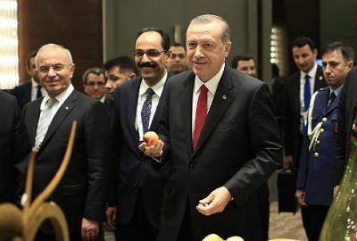 ‘Kusura bakmayın ısırarak yiyeceğim’