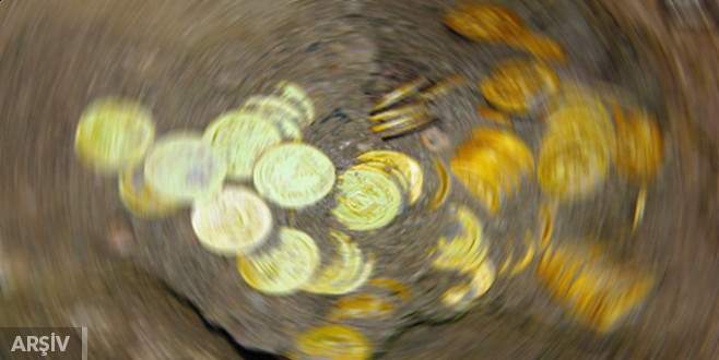 Bin 700 yıllık antik Roma definesi bulundu