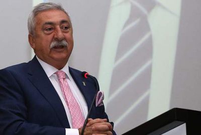 ‘Petrol ve dolar düştü, akaryakıta indirim bekliyoruz’