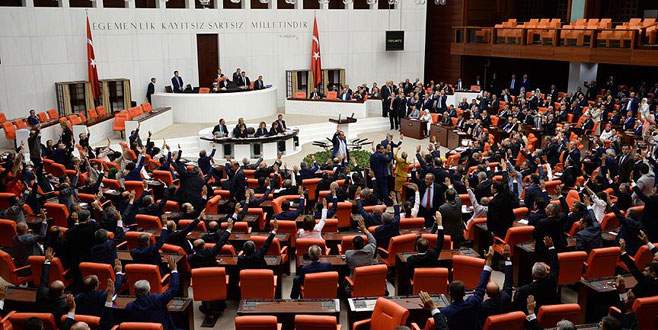 AK Parti’nin Meclis ve Grup Başkanvekilleri belli oldu