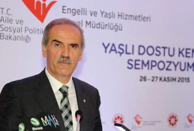 Altepe: Yaşlılar tecrit edilmemeli