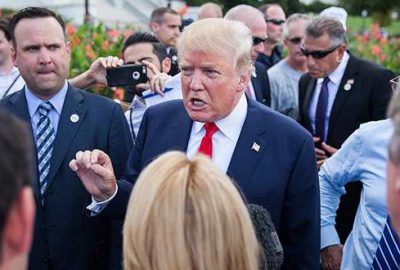 Trump engelli muhabirle alay etti