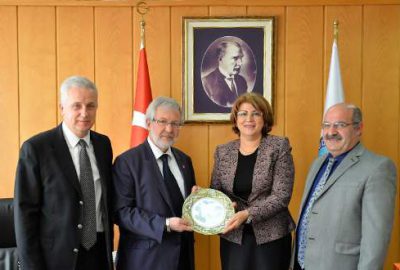 ‘Yabancı öğrenciler köprü olacak’