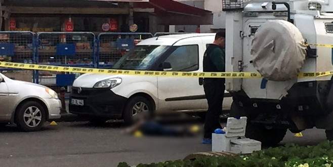 Polise ateş açan kadın terörist öldürüldü!