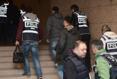 İzmir merkezli ‘Paralel’ operasyonunda 10 tutuklama
