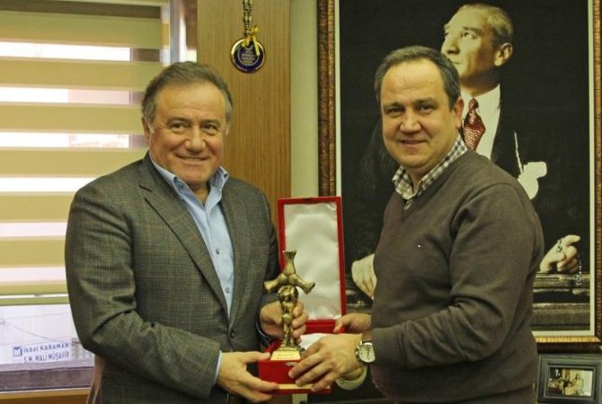 Bahçeşehir Üniversitesi Mütevelli Heyeti Başkanı Enver Yücel, Giresun Belediye Başkanı