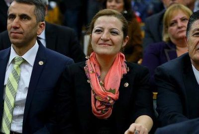 Anadolu kadınının yazmasını Meclis’e taşıdı