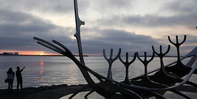 Din vergisi yüzünden din değiştirdiler