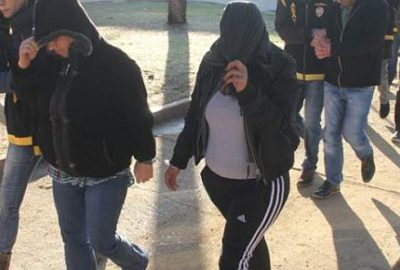 Analı kızlı fuhuş çetesine darbe!