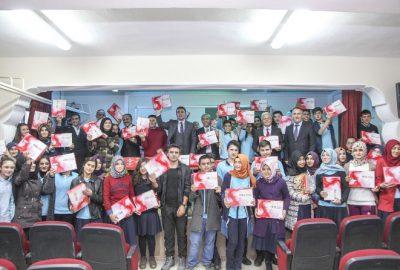 Ahlat’ta Tablet Dağıtımı