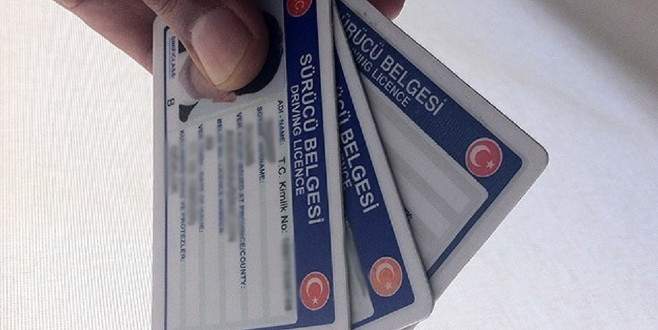 İşte yeni ehliyetler için istenecek belgeler!