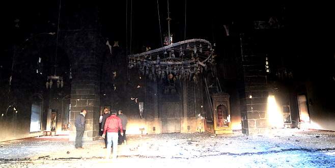 Tarihi camideki tahribat ortaya çıktı