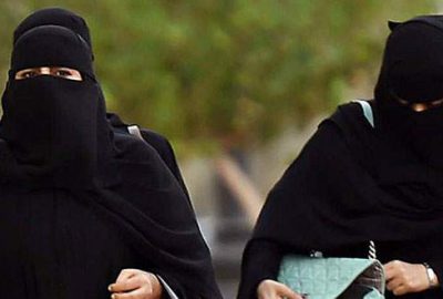 Suudi kadınlar belediye meclisinde
