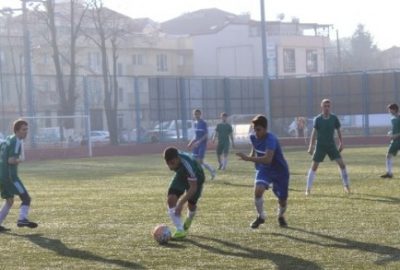 Düzce’de Okul Sporları Futbol Müsabakaları Başladı