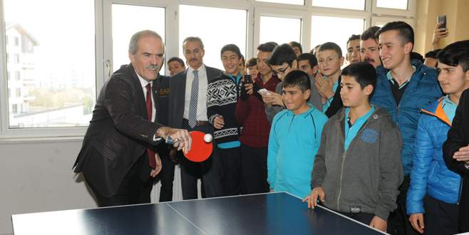 Büyükşehir’den spora ve eğitime destek