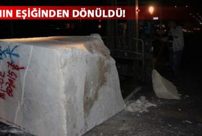 Yola 5 tonluk mermer düştü