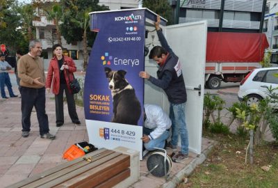 Plastik Atığına ‘Mama’ Veren Makine Konyaaltı’nda