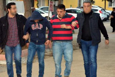 Sosyal medyada tanıştıkları kıza tecavüz ettiler