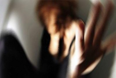 Hastaneye karın ağrısı için gitti, dayısından hamile çıktı