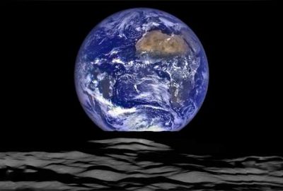 Amerikan Uzay ve Havacılık Dairesi (NASA), Dünya'nın, Ay'ın ufku üzerinden