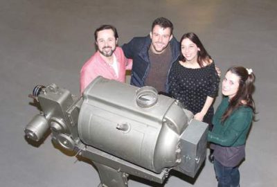 Tiyatrodan kazansak dizi yapmayız