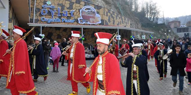 Oylat Organik Pazar hizmette