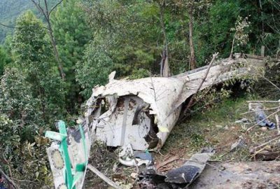 Hindistan’da uçak duvara çakıldı: 10 ölü
