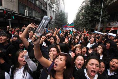 Şili’de okul harçları kalkıyor