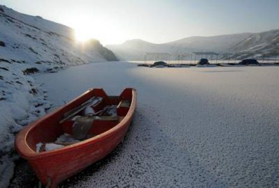Baraj gölü buz tuttu!