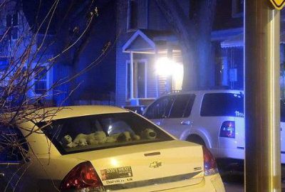 ABD polisi iki siyahiyi vurarak öldürdü