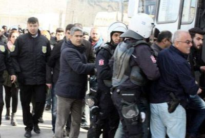 Üniversitede kavga: 4 yaralı, 43 gözaltı