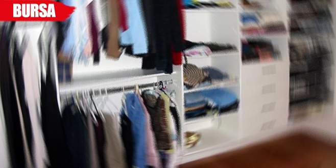 Dolaba koyduğu 15 bin lirası çalındı