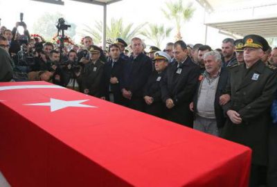 ‘Annem, babam, sülalem Kürt. Bunlar neyin peşindeler?’