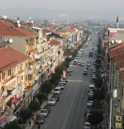 Düzce’deki nüfus ve araç sayısındaki artışa bağlı olarak, halkın huzur