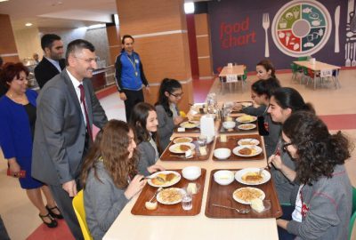 Vali Bektaş Bahçeşehir Koleji Öğrencileri İle Buluştu