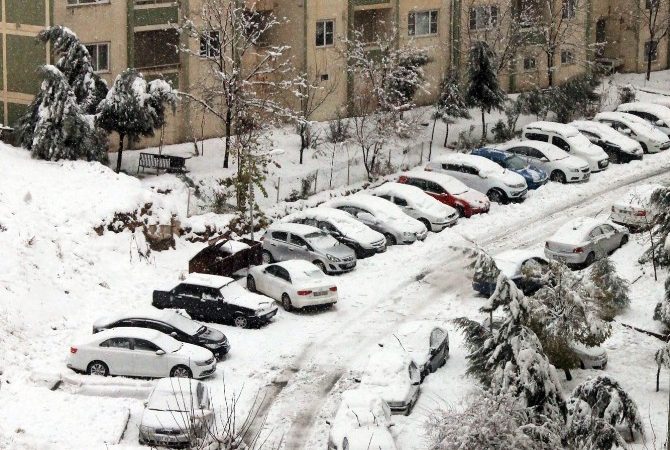 Mardin Valiliği, kentte görülecek don ve buzlanmaya karşı vatandaşları uyardı.