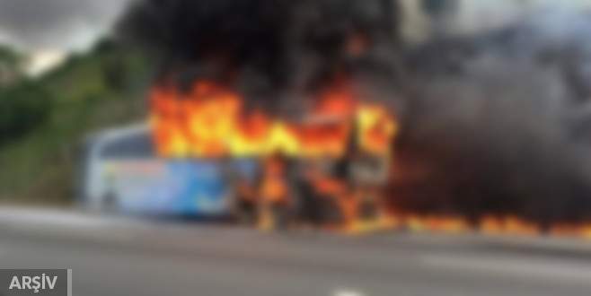 Çin’de halk otobüsünde yangın: 14 ölü