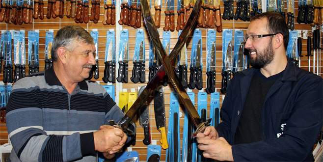 Ertuğrul kılıçları yok satıyor