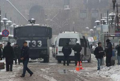 Kadın öğretmen teröristler tarafından evinde başından vuruldu