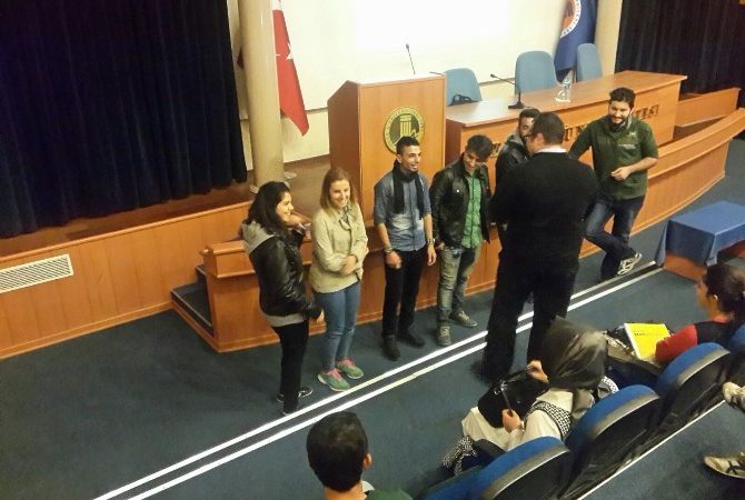 Mersin Üniversitesi’ne (MEÜ) yeni başlayan öğrencilerin kent ile uyumunun sağlanması
